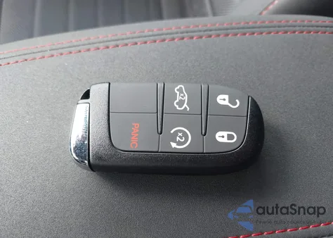 2024 Dodge Hornet R/T из США, поврежденный, VIN ZACPDFCW2R3A33442